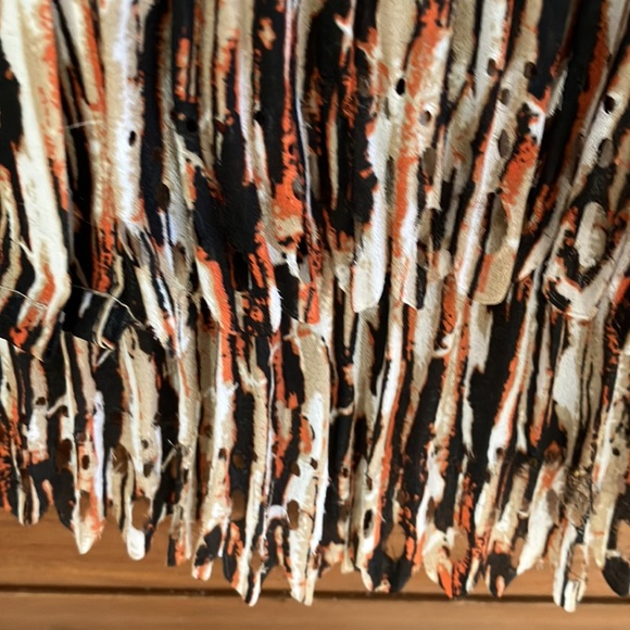 ESSENTIALS BY MILANO CREPY FUNKY TOP BELL SLEEVES FRINGED BOTTOM - Picture 9 of 16